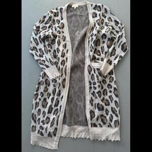 Promesa Cheetah Cardigan